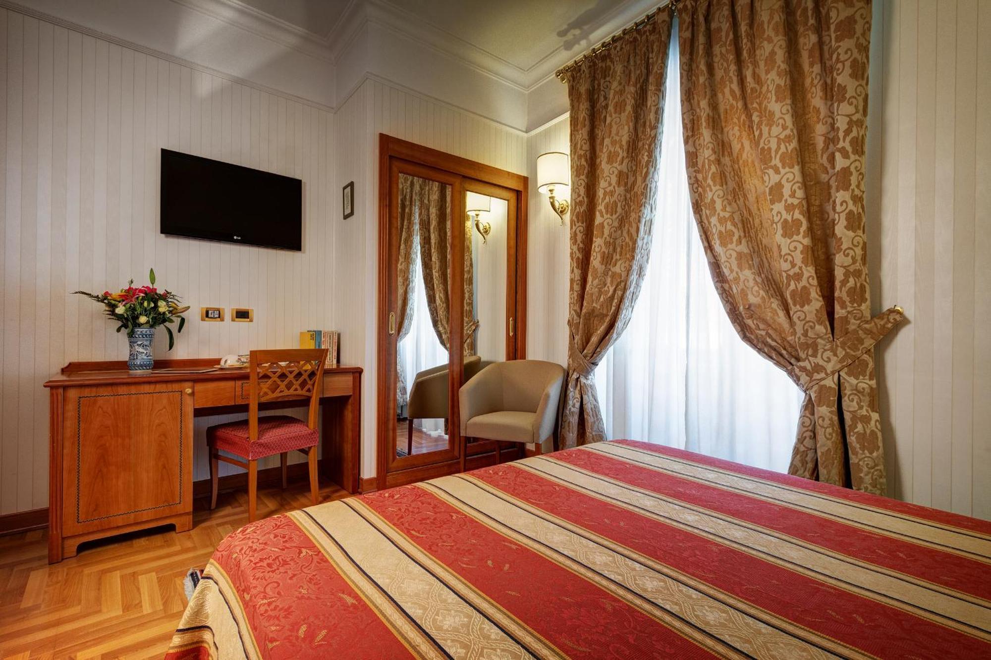 Residenza Romacentro Ξενοδοχείο Εξωτερικό φωτογραφία