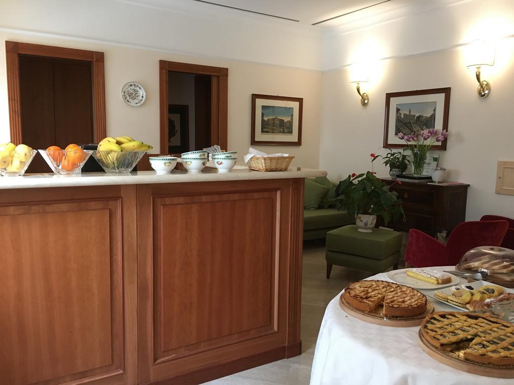Residenza Romacentro Ξενοδοχείο Εξωτερικό φωτογραφία